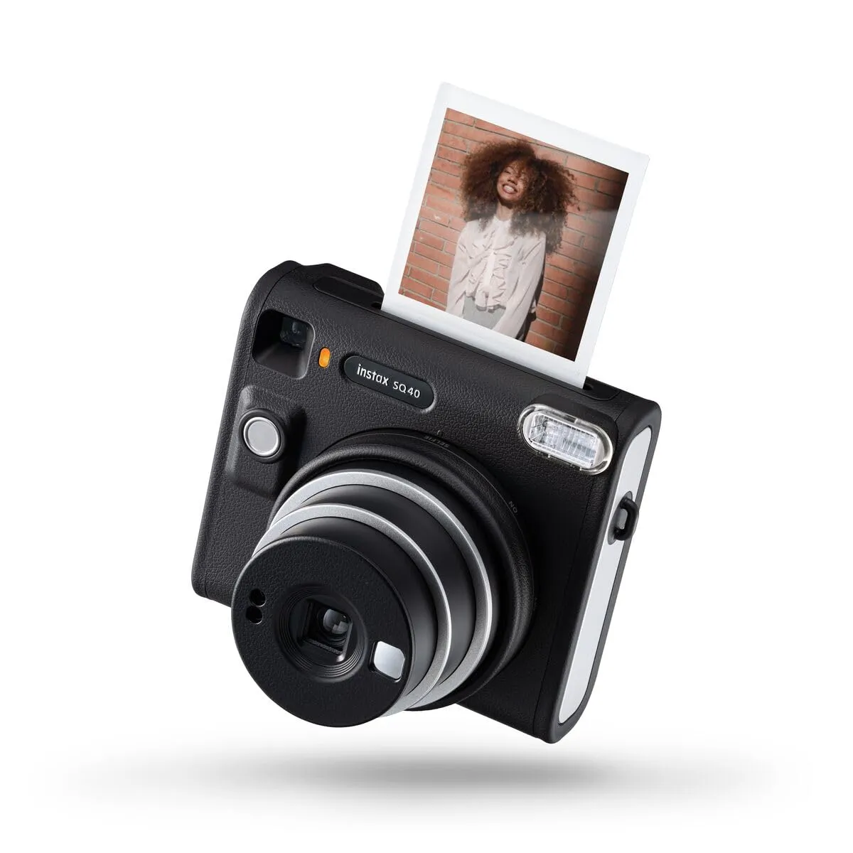 Fujifilm Instax Square SQ40 vs Polaroid Go